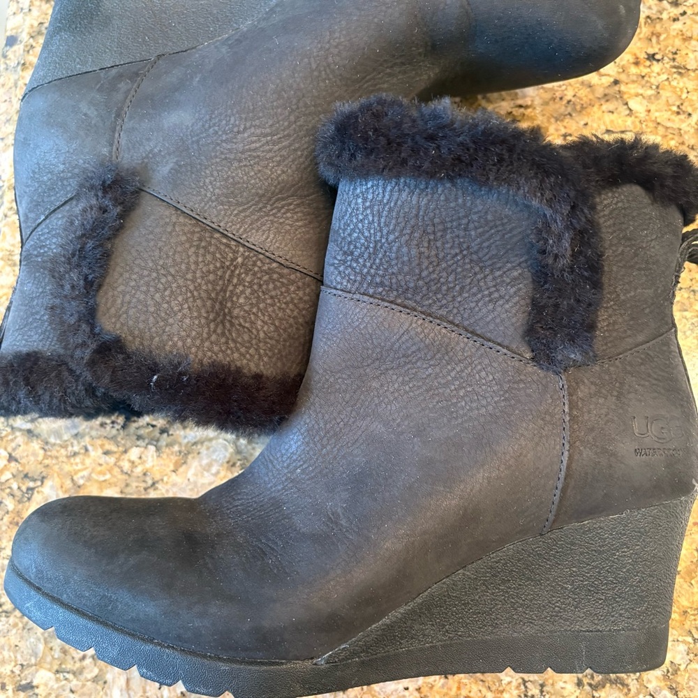 UGG boots - image 7